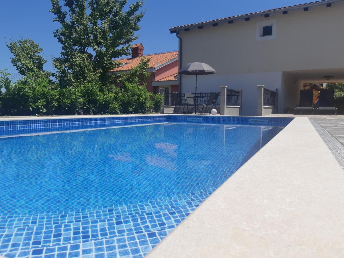 Apartment Opatija ロヴラン エクステリア 写真
