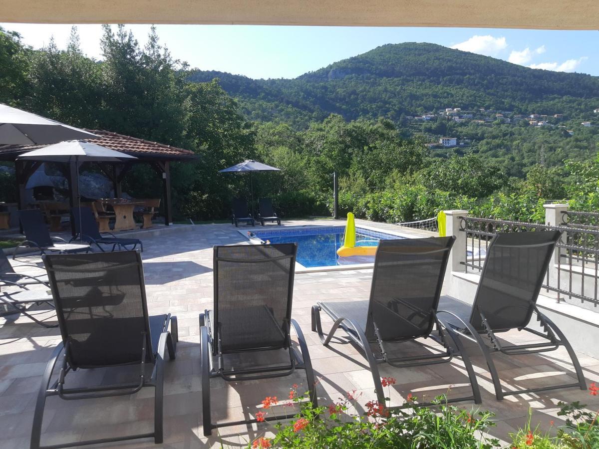 Apartment Opatija ロヴラン エクステリア 写真