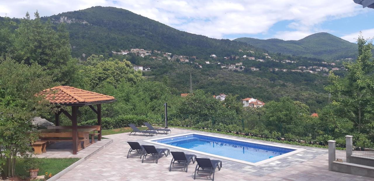 Apartment Opatija ロヴラン エクステリア 写真