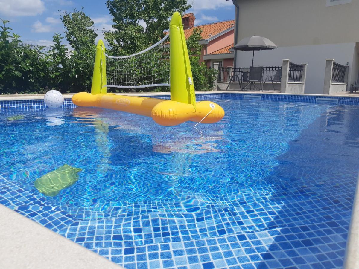 Apartment Opatija ロヴラン エクステリア 写真